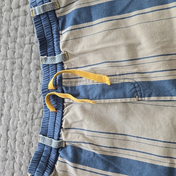Matila Jane x Joanna Gaines Striped Blue and White Cargo Pants - Picture 3 of 13